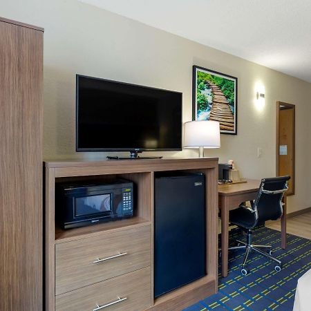 Quality Inn Lee Extérieur photo