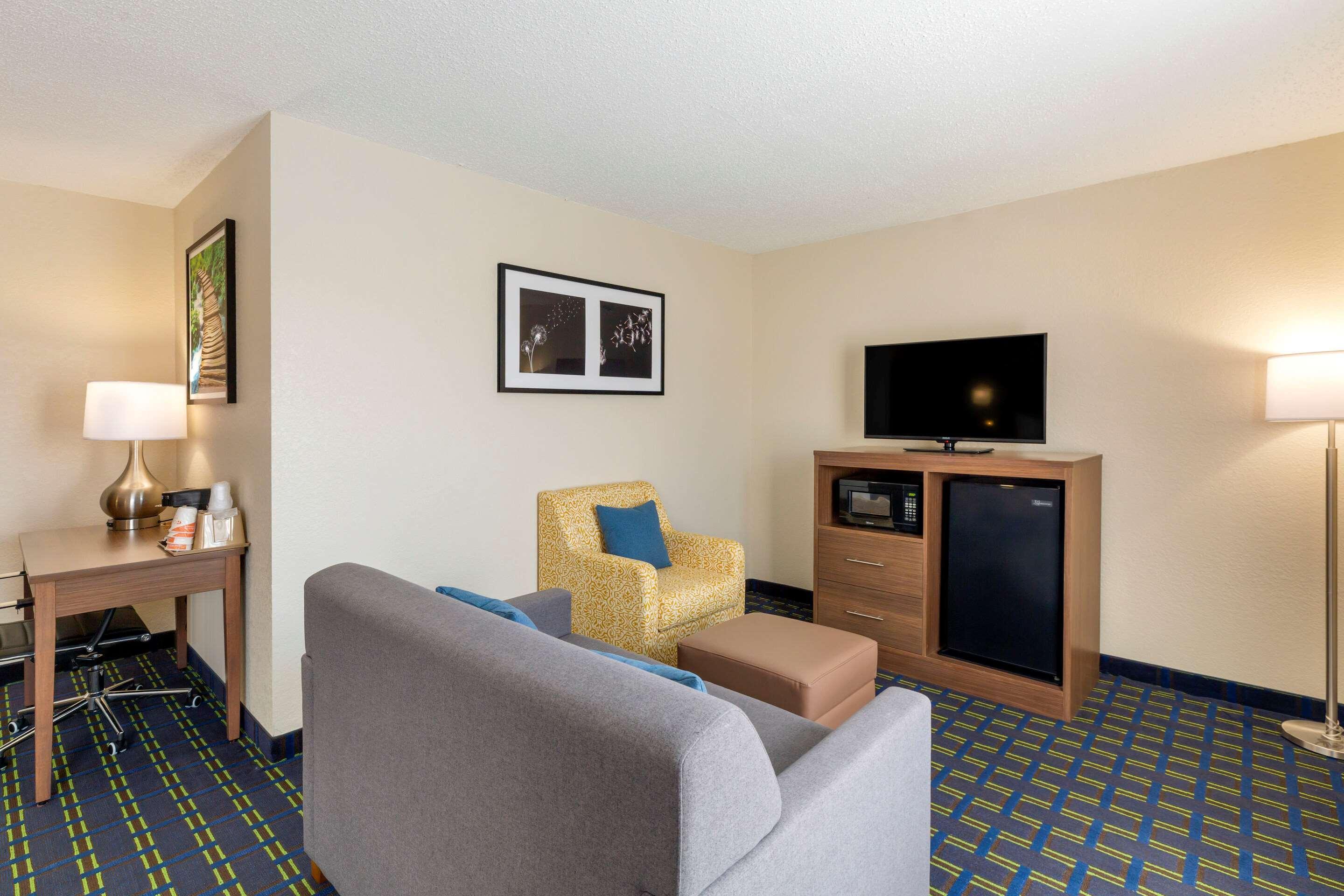 Quality Inn Lee Extérieur photo