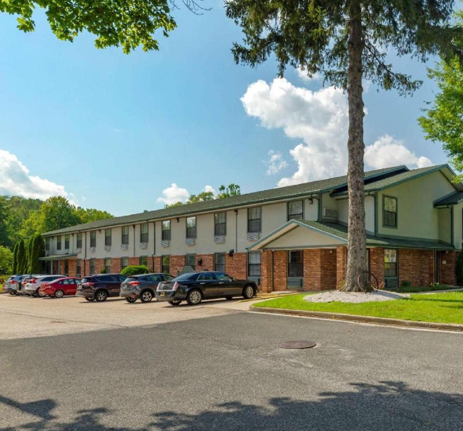 Quality Inn Lee Extérieur photo